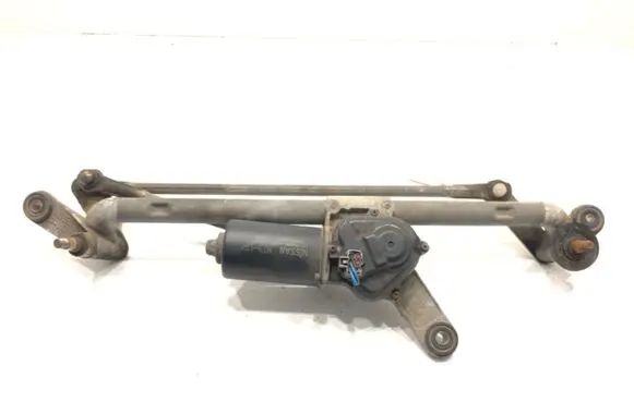 Nissan Murano Z50 Front wiper linkage and motor