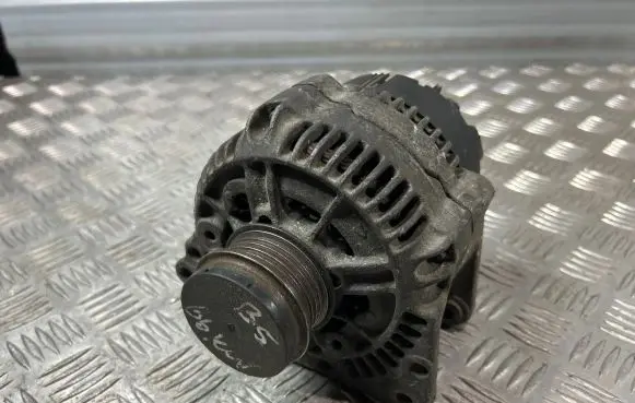 Volkswagen PASSAT B5 Generator/alternator 028903027S 0123320025