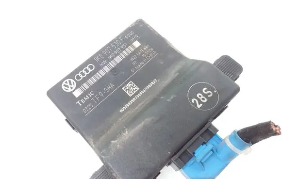 Door central lock control unit/module