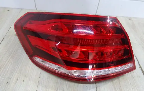 Mercedes-Benz E W212 Rear/tail lights A2129060703