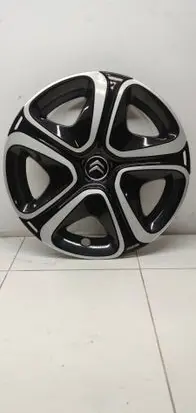 Citroen C3 R16 wheel hub/cap/trim 9813687477