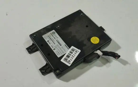 Volkswagen PASSAT B6 Bluetooth control unit module 3C0035729F
