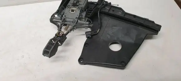 Volvo S80 Front door lock 30661072 983049
