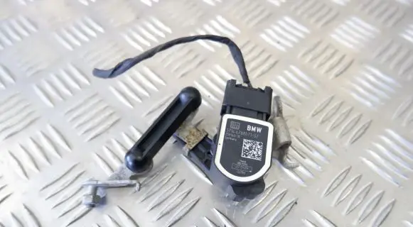 BMW 7 F01 F02 F03 F04 Air suspension front height level sensor 6788571