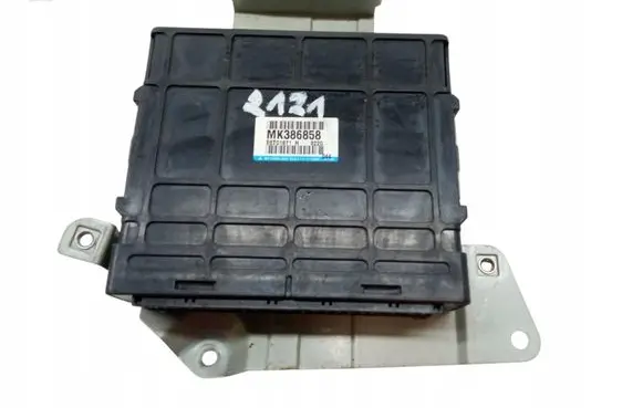 Mitsubishi Pajero Engine control unit/module MK386858
