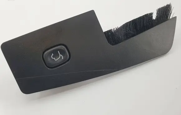 Chrysler Town u0026 Country V Tailgate/boot open switch button