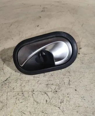 Renault Megane II Front door interior handle 8200028487