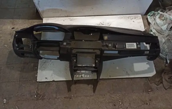 BMW 5 E60 E61 Dashboard 7034108
