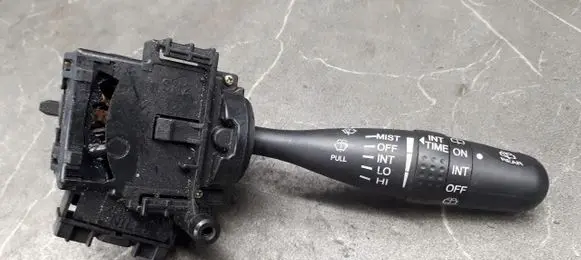 Suzuki Swift I Fog light switch 