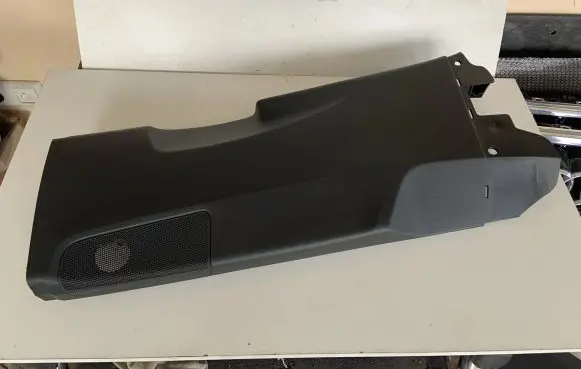 Audi Q7 4M (B) pillar trim (bottom) 4M0867239D 4M0867239E 4M0867239D4PK
