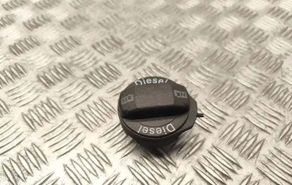 Audi A3 S3 8P Fuel tank filler cap 