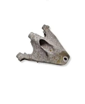 Ford Mustang V Engine mounting bracket 