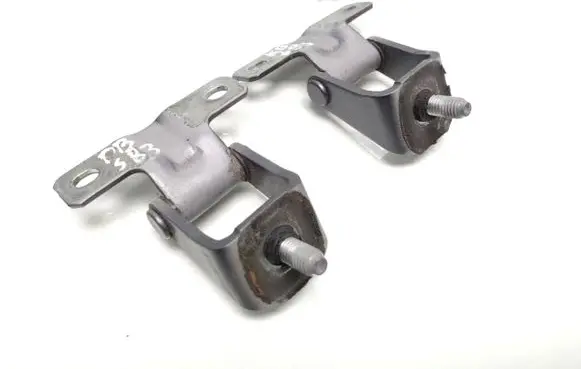 Mitsubishi Outlander Tailgate/trunk/boot hinge