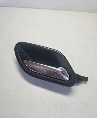 BMW 5 E39 Front door interior handle 8226050
