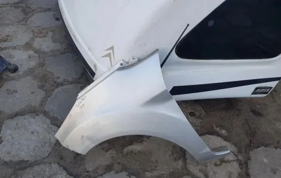 Ford Fiesta Fender JR8