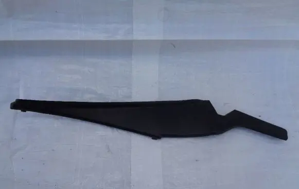 Renault Kadjar Windshield trim 727608752R