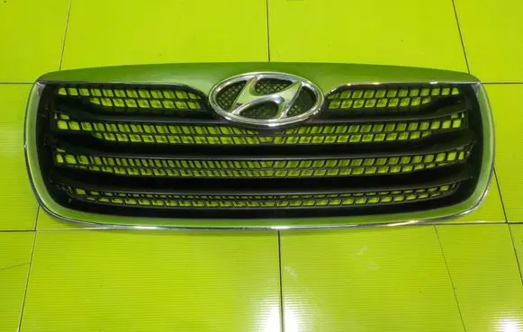 Hyundai Santa Fe Front bumper upper radiator grill MP209