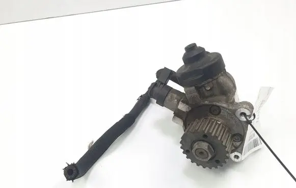 Skoda Octavia Mk3 (5E) Fuel injection high pressure pump 04L130755D