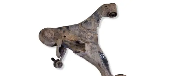 Nissan Pathfinder R51 Front lower control arm/wishbone 