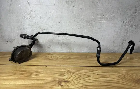 Audi Q7 4L Vacuum pump 06T317