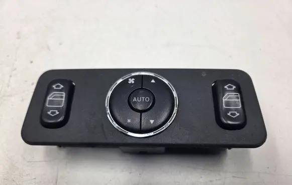 Mercedes-Benz ML W163 Electric window control switch A1638200326 1638200326
