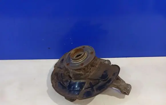 Volvo V70 Front wheel hub 30760714 9461943