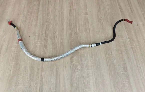 BMW 4 G22 G23 G24 G26 Positive cable (battery) 8476015