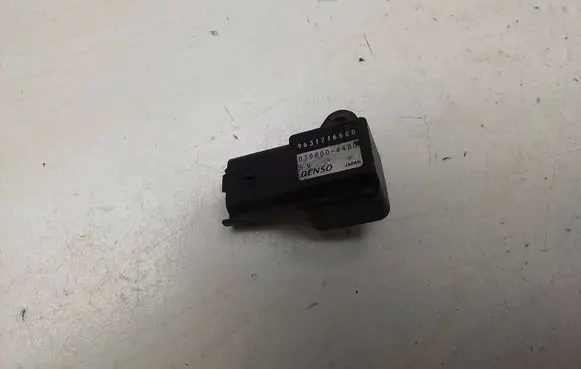 Citroen C5 Air pressure sensor 9631716680 0798004480