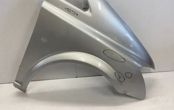 Mercedes-Benz Vito Viano W639 Fender A6398810101