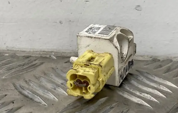 Honda Jazz Airbag deployment crash/impact sensor
