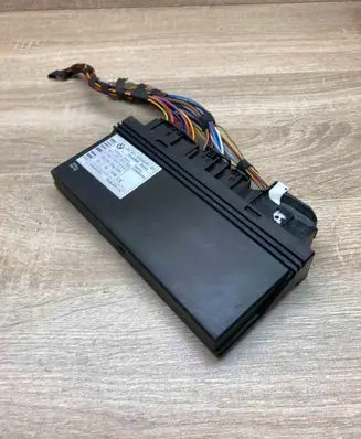 BMW 5 E60 E61 Comfort/convenience module 9168833 5WK49111C WITHPLUG