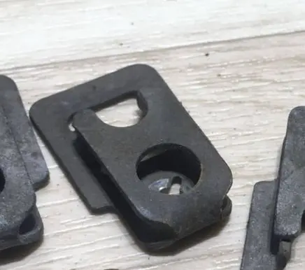 Mercedes-Benz SL R129 Fuel Injector clamp holder