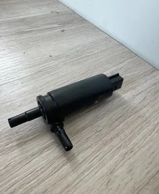 BMW X5 F15 Headlight washer pump 7340773