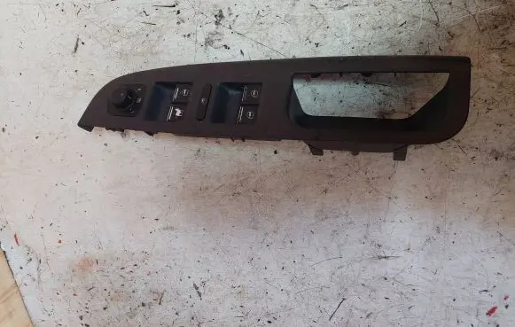 Volkswagen Golf V Front door window switch trim 1k4868049b