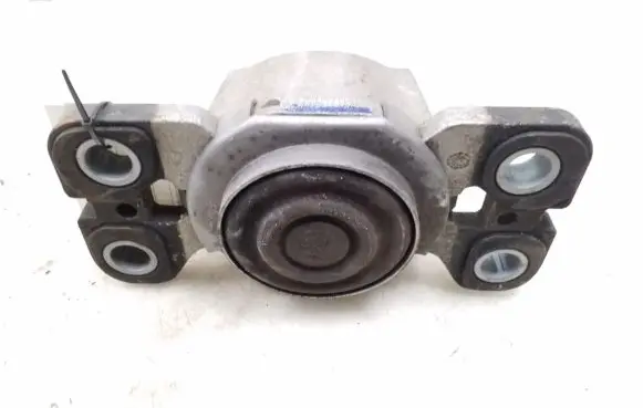 Land Rover Freelander 2 - LR2 Engine mount bracket 6G927M121