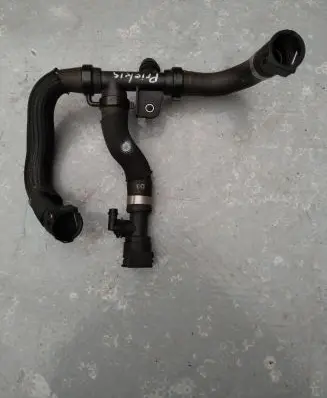 Peugeot 208 Engine coolant pipe/hose 700