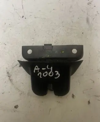 Audi A4 S4 B6 8E 8H Tailgate/trunk/boot lock/catch/latch 8E9827520