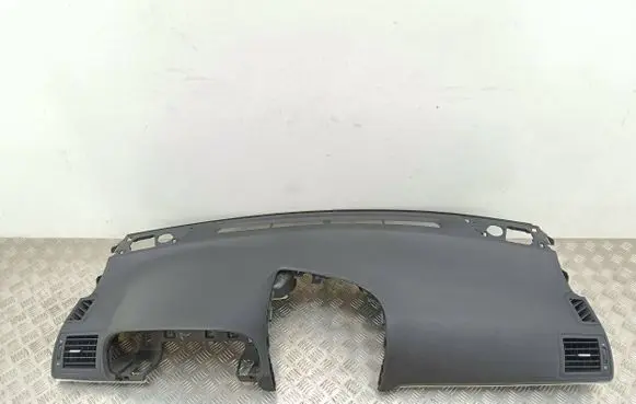 Toyota Avensis T270 Dashboard 0501105021