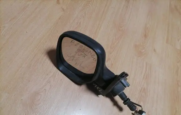 Citroen Berlingo Manual wing mirror 