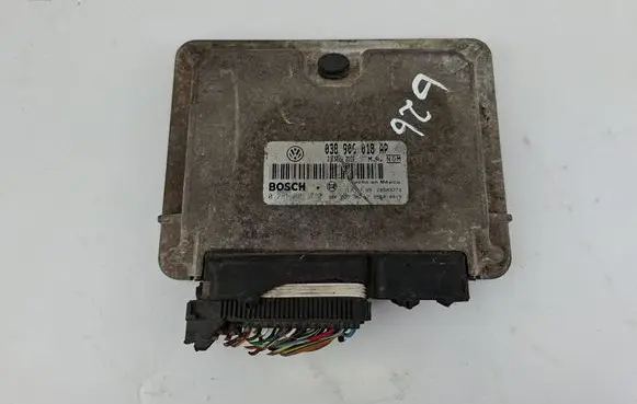 Volkswagen New Beetle Engine control unit/module 038906018AP 0281001732