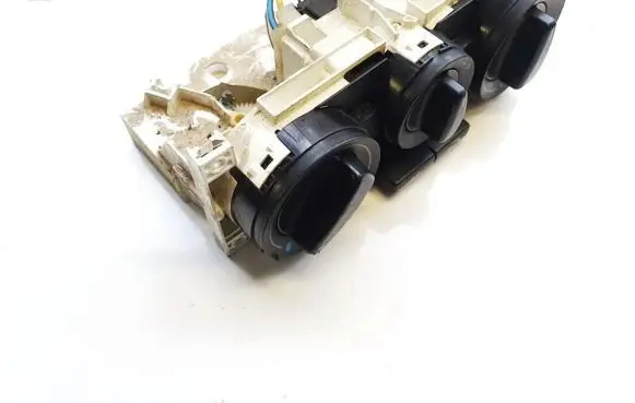 Skoda Octavia Mk1 (1U) Climate control unit