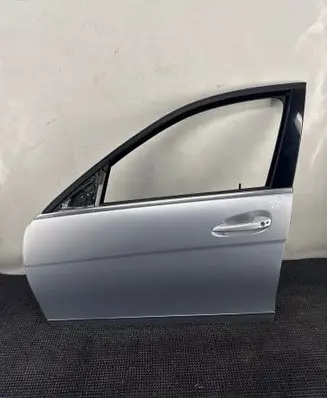 Mercedes-Benz C W204 Front door 775