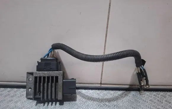 Renault Master III Glow plug 271203982R