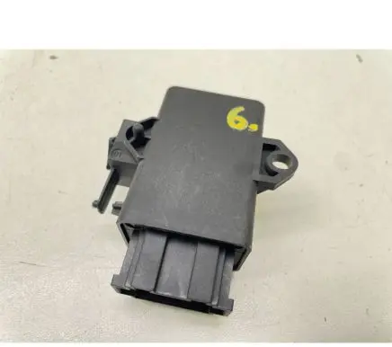 Volkswagen Golf VI Seat heating relay 1K0959772