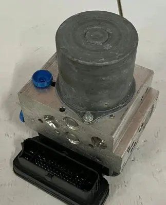 Porsche Taycan 9J1 ABS Pump 9J1614095R