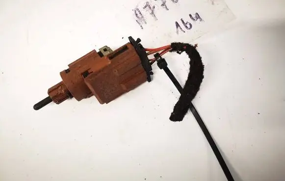 Audi A6 S6 C5 4B Brake pedal sensor switch 3B0945511D