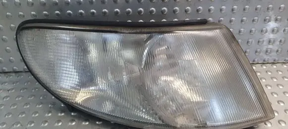 Saab 9000 CS Front indicator light
