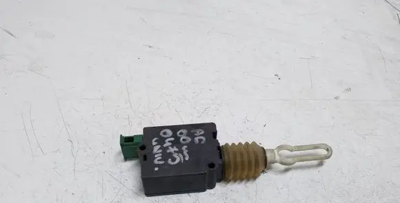 Audi A6 S6 C5 4B Tailgate boot lock/latch motor 