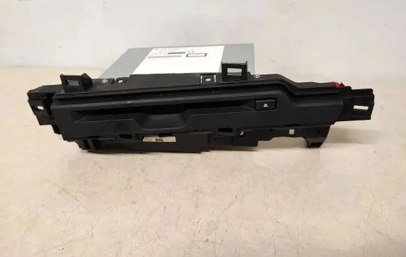 Lexus UX Radio/CD/DVD/GPS head unit 8614076b60