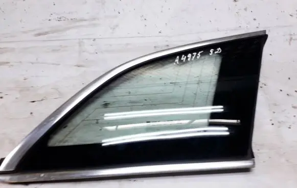 Opel Insignia A Rear side window